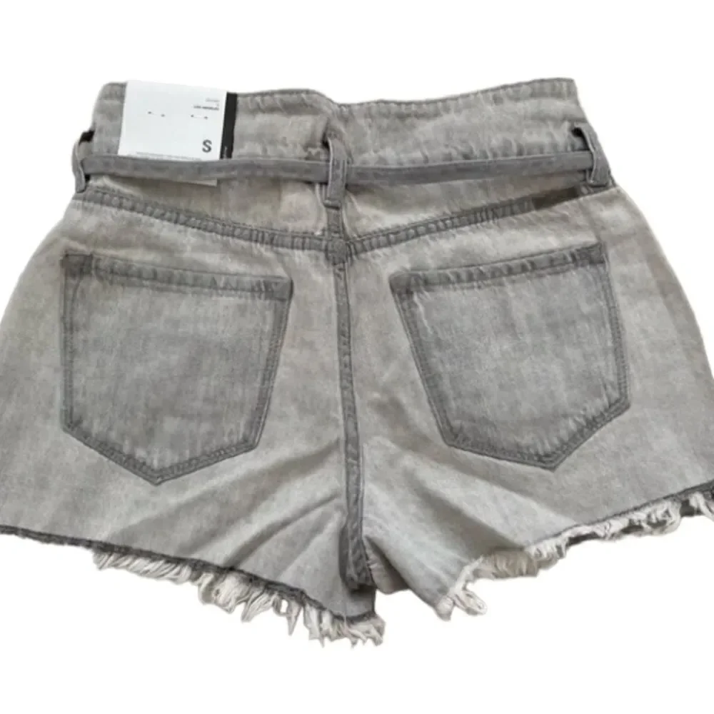 Kancan hi rise shorts with raw hem size small new with tags